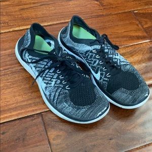 Nike running shoes size 8